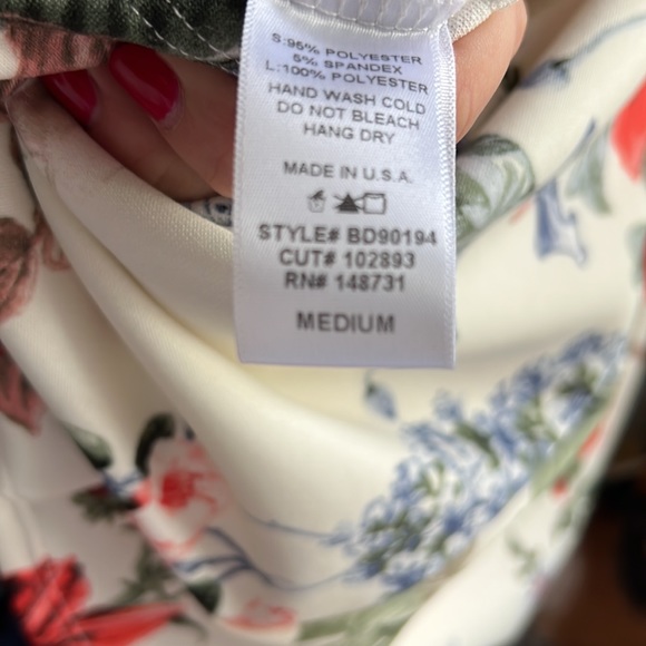 Dress - Picture 8 of 8